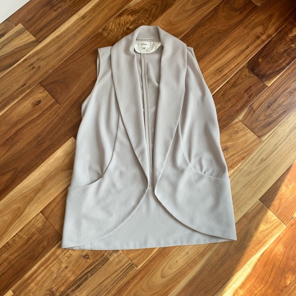 Aritzia Tops - WILFRED Aritzia Normandie Blazer Vest- Crete